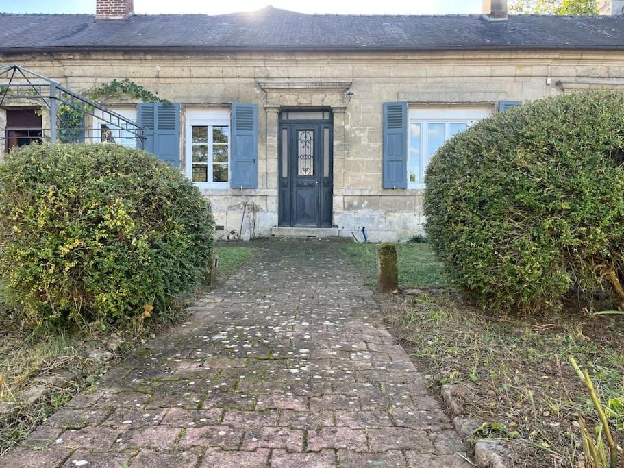 Gite Le Presbytere De Blérancourt Εξωτερικό φωτογραφία